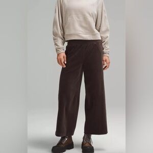 Lululemon - Scuba Mid-Rise Wide-Leg Crop Velvet Cord - Espresso